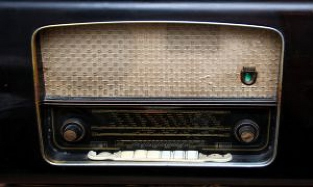 13 Φεβρουαρίου - Παγκόσμια Ημέρα Ραδιοφώνου | 10+1 τραγούδια για το ραδιόφωνο!