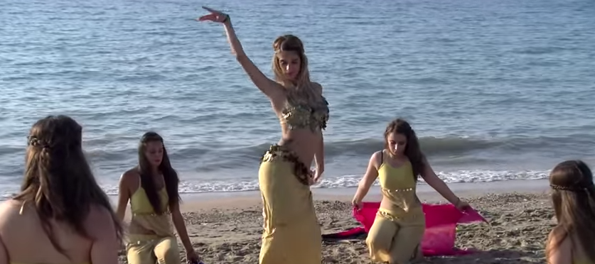 Δείτε την "πιο ωραία στην Ελλάδα" σε... oriental version! (βίντεο)