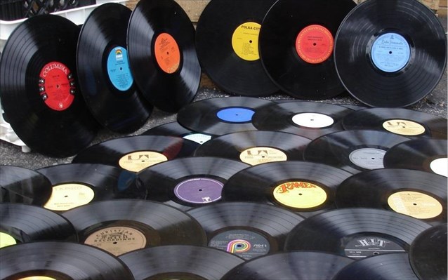 Vinyl is back - Τα βινύλια "επιστρέφουν" στο Cine Κεραμεικός