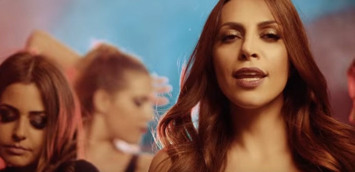 "Αποχωρώ" - Δείτε το νέο βίντεο κλιπ της Πωλίνας Χριστοδούλου
