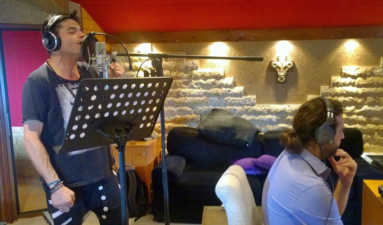 Για σένα υποφέρω: Στο στούντιο ηχογράφησης ο Δασκαλάκης με Φιλίππου - Παπαδόπουλο