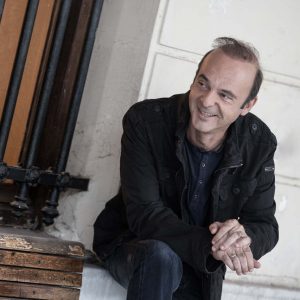 Η παράσταση 9 και 5